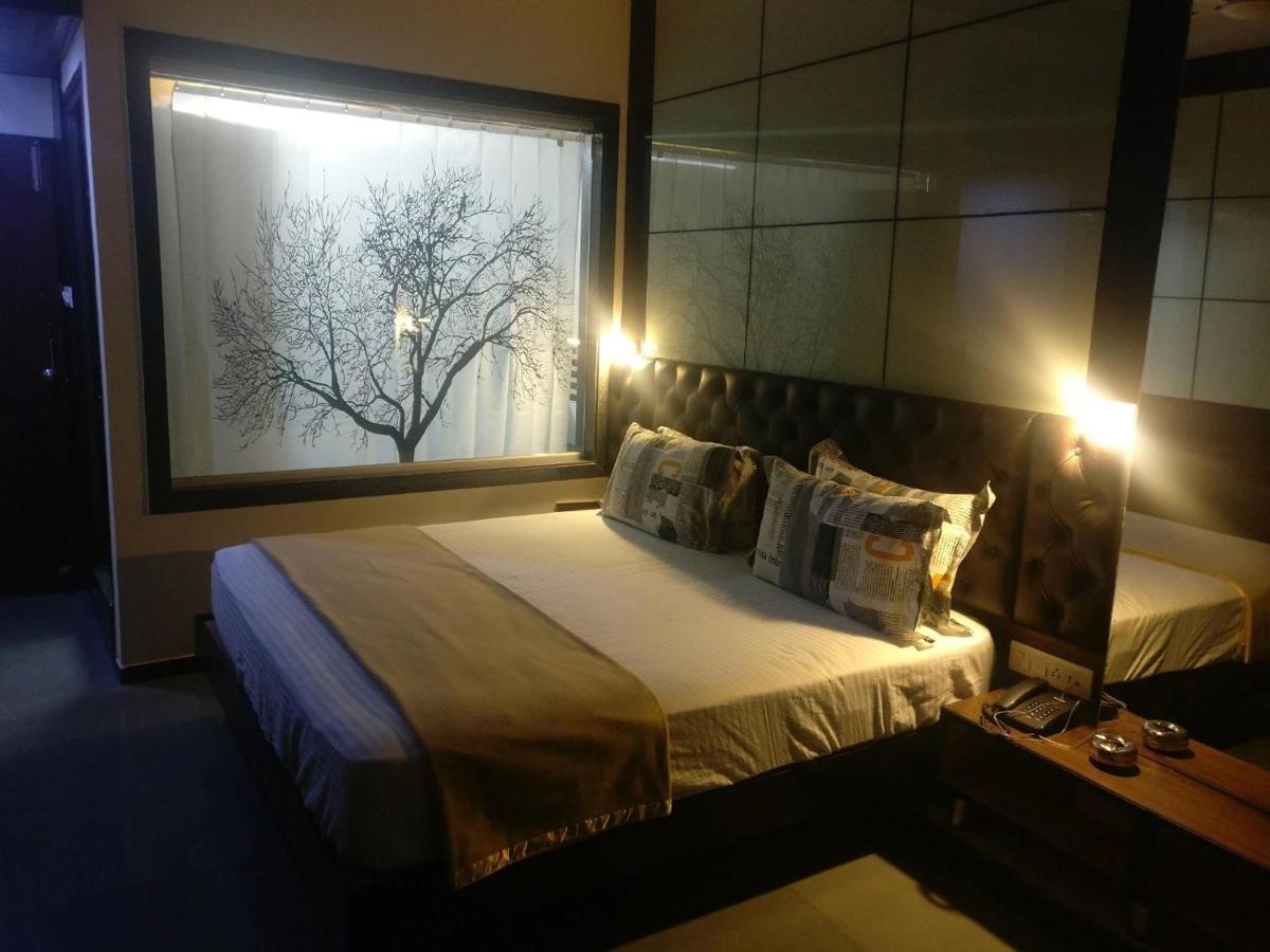 Hotel Kk Residency Ναγκπούρ Εξωτερικό φωτογραφία