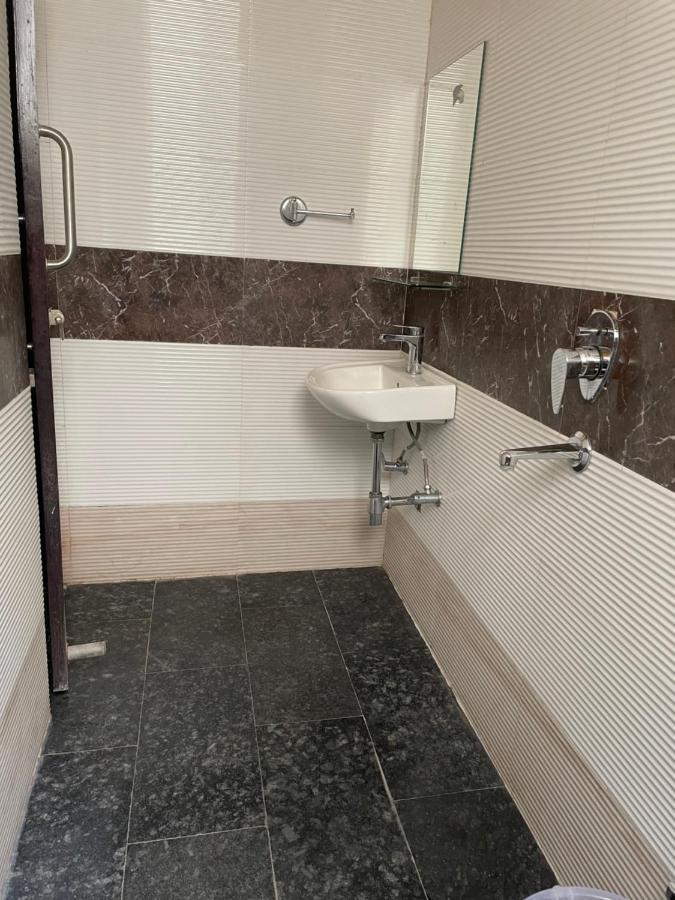 Hotel Kk Residency Ναγκπούρ Εξωτερικό φωτογραφία
