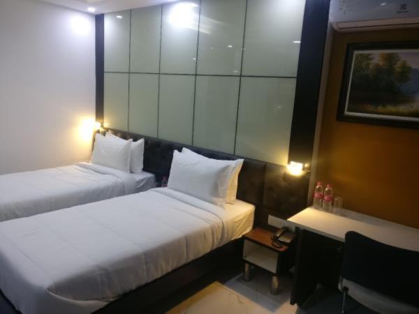 Hotel Kk Residency Ναγκπούρ Εξωτερικό φωτογραφία