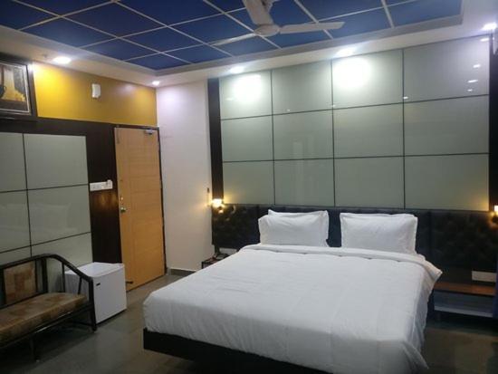 Hotel Kk Residency Ναγκπούρ Εξωτερικό φωτογραφία